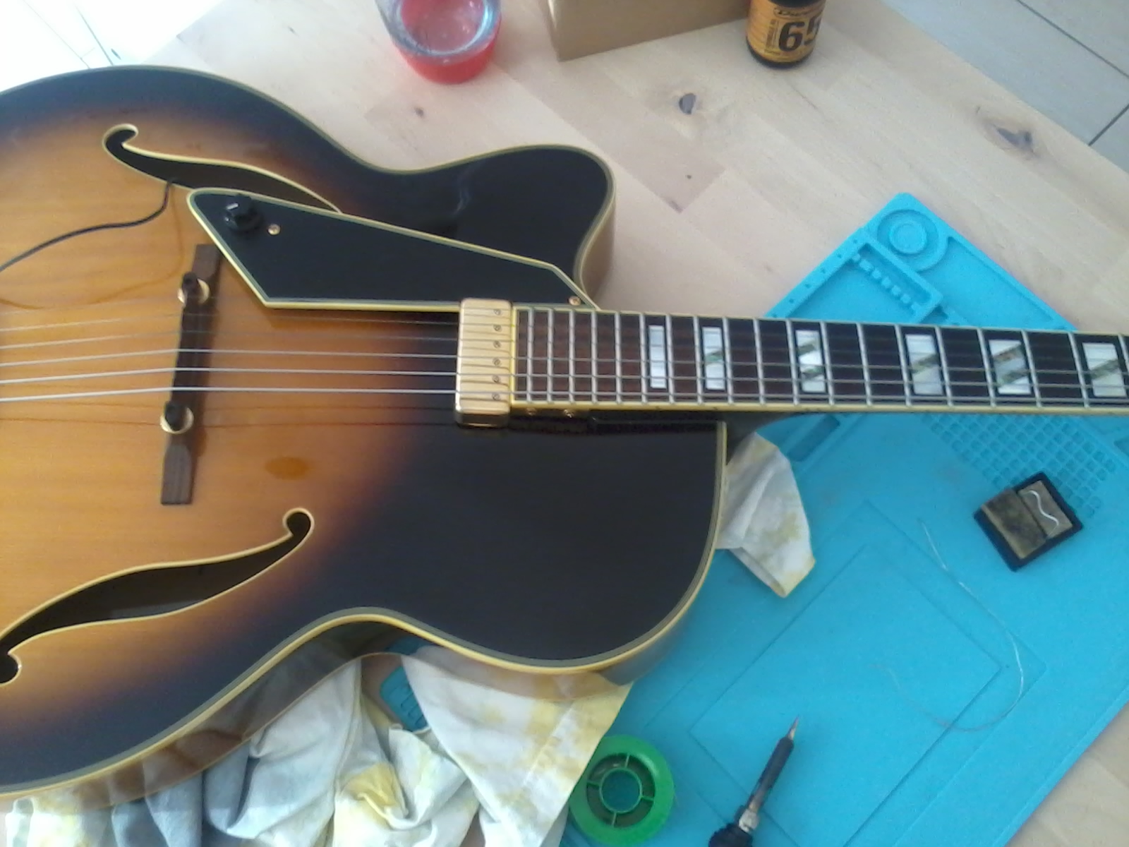 une guitare